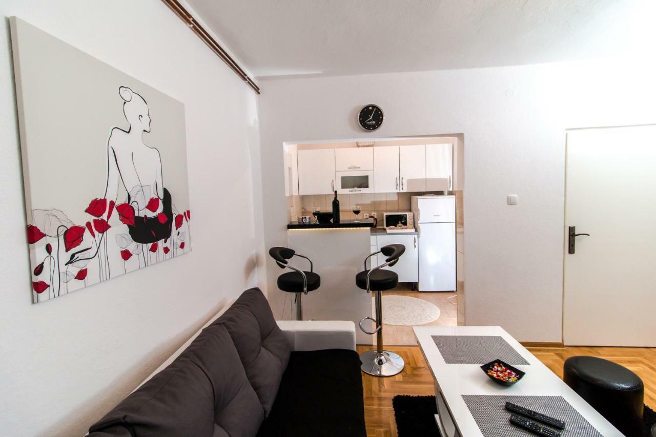 Apartman Draz เทรบินเย ภายนอก รูปภาพ